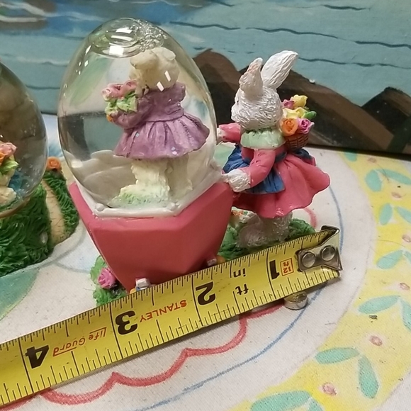2 Easter bunny snow globe - Picture 6 of 8